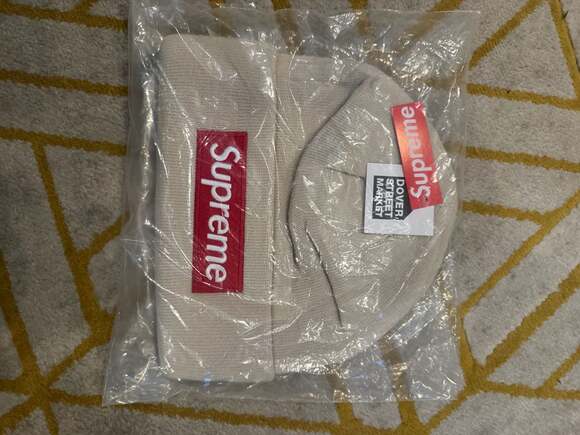 Supreme Other - Supreme New Era Box Logo Beanie FW24 Stone OS